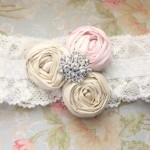 giarrettiera rose chiare