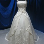 abiti da sposa abbondanti