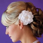 acconciature sposa fiori seta