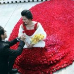 Cina proposta matrimonio record abito 9999 rose rosse