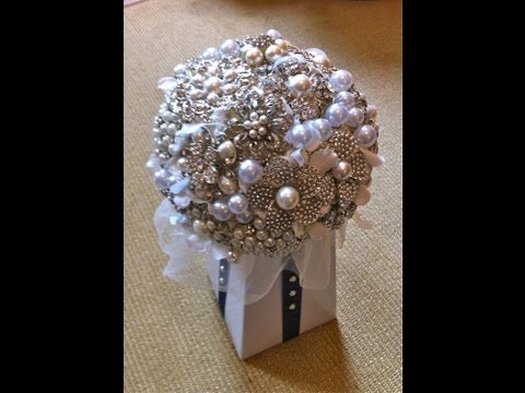 Video thumbnail for youtube video Bouquet da sposa fai da te - video tutorial | Sposalicious