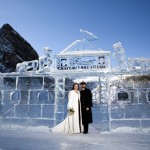 sposa d'inverno, neve e accessori sposa