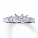 Nascondi anello anniversario nozze